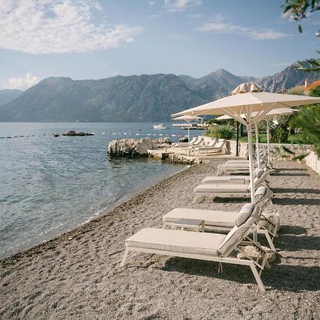 Corso Levante Luxury Suites Dobrota Kotor Exterior foto